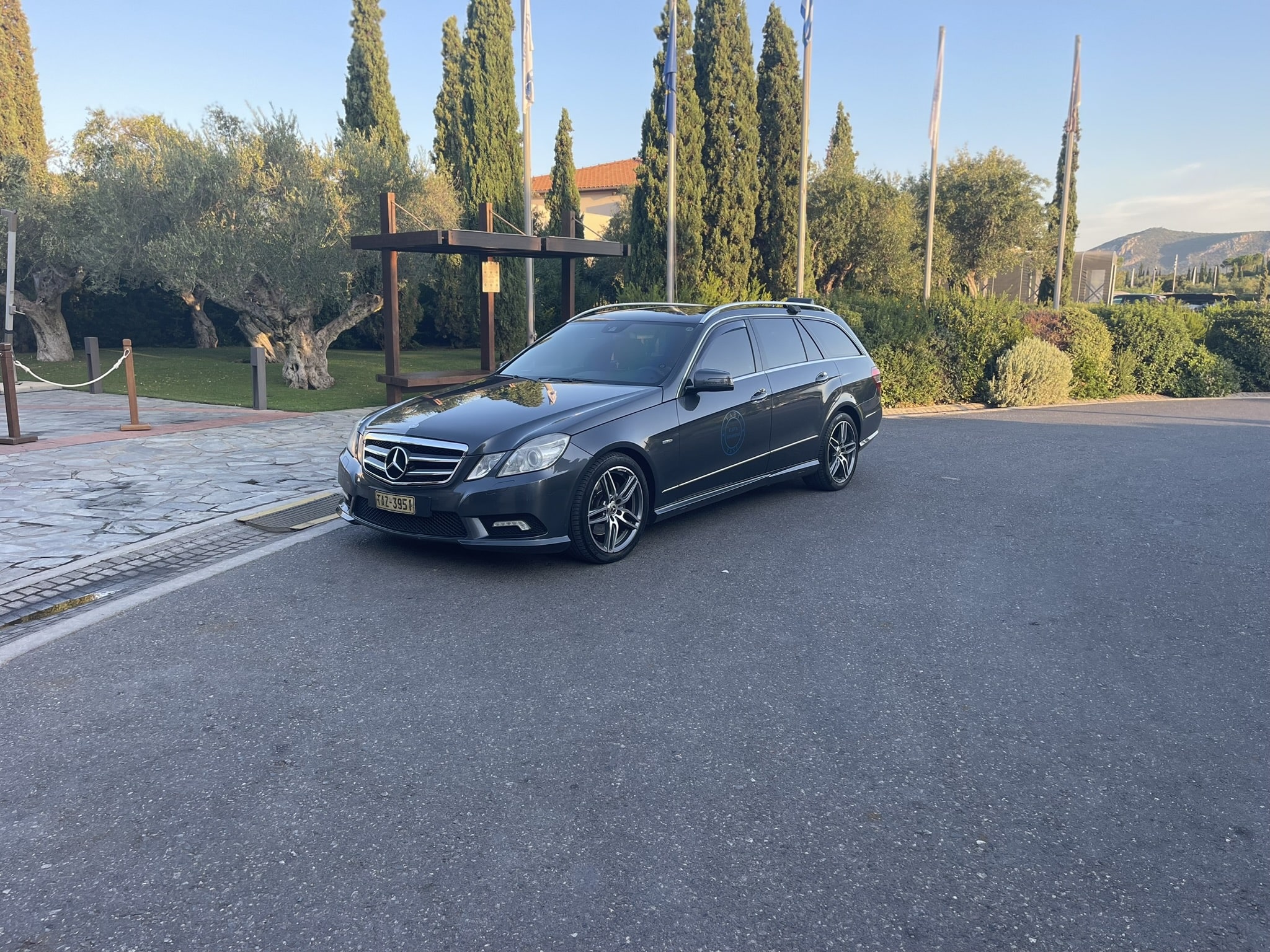 Premium private transfers, Costa Navarino to Kalamata Airport and Athens Airports, ancient sites, and seaside towns in Messinia.