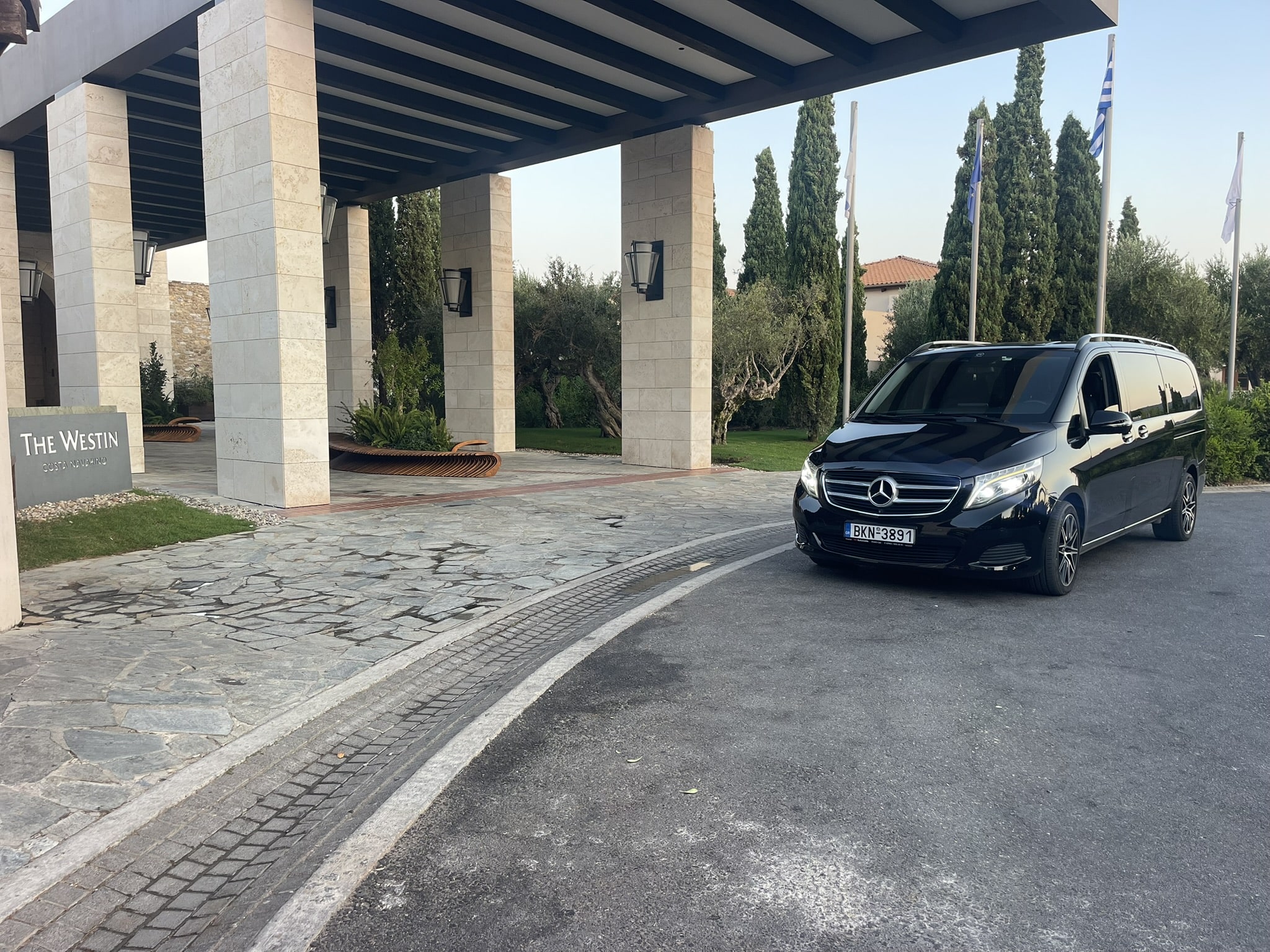 Premium private transfers, Costa Navarino to Kalamata Airport and Athens Airports, ancient sites, and seaside towns in Messinia.