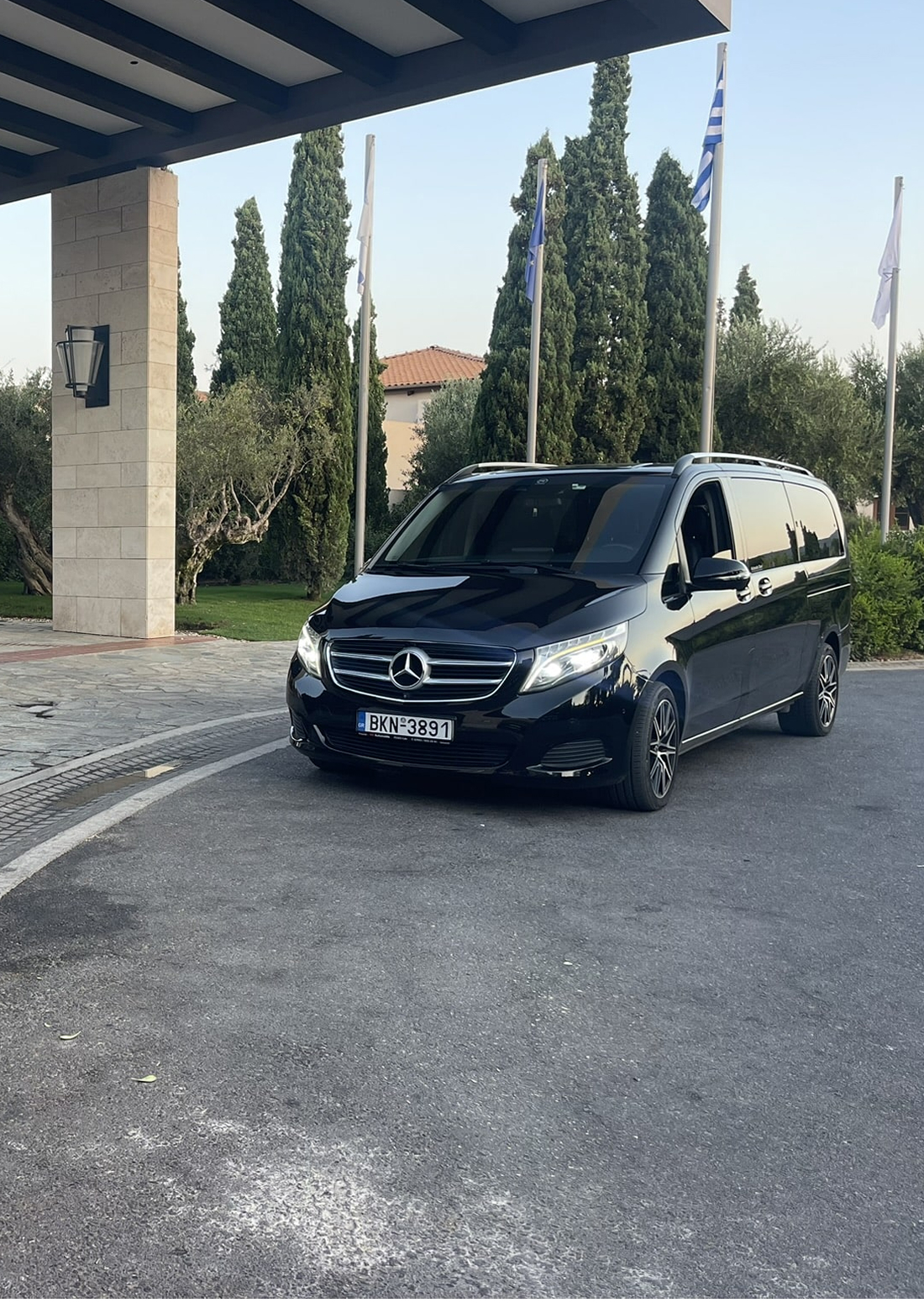 Premium private transfers, Costa Navarino to Kalamata Airport and Athens Airports, ancient sites, and seaside towns in Messinia.